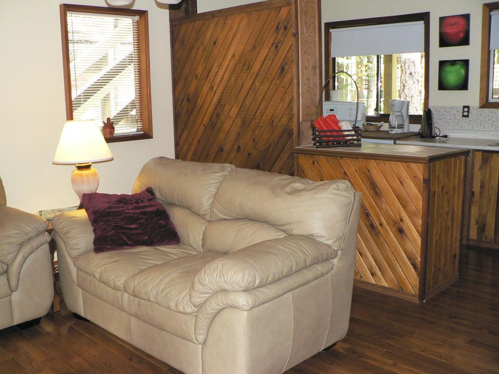 Cedar Song B&B Parksville Quarto foto