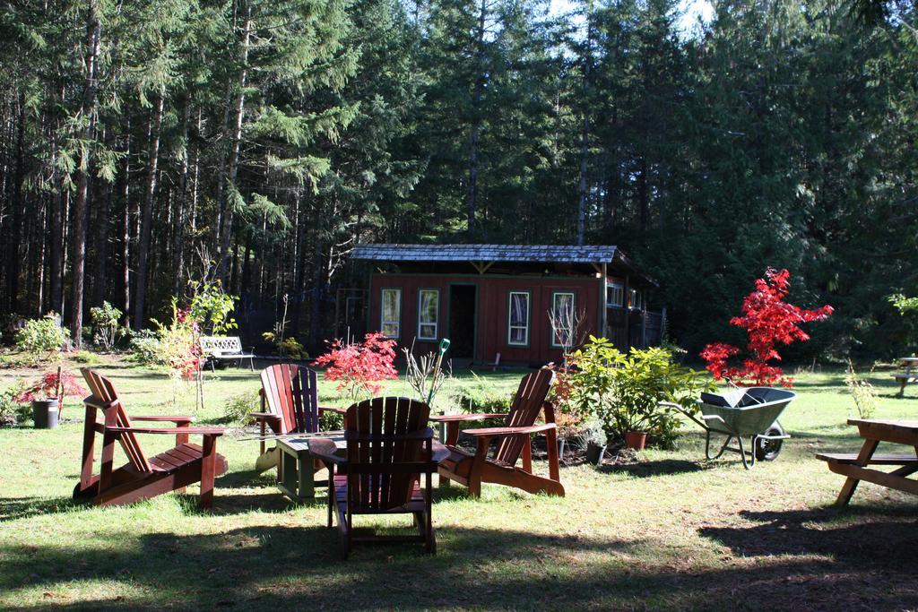 Cedar Song B&B Parksville Quarto foto
